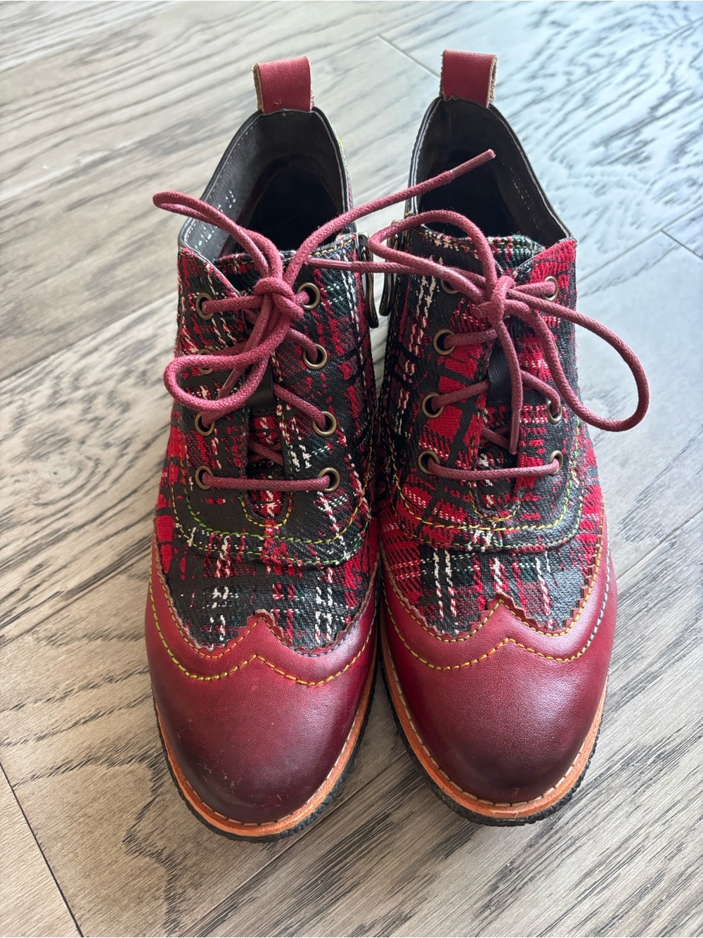 Laura Vita France Cocralieo 47 Burgundy Plaid Lace-Up Oxford Boot